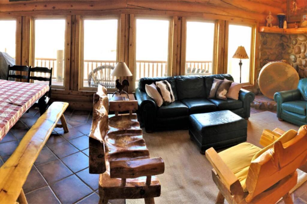 Red Rock Ranch Log Cabin: Large, Fully Furnished Escalante Bagian luar foto